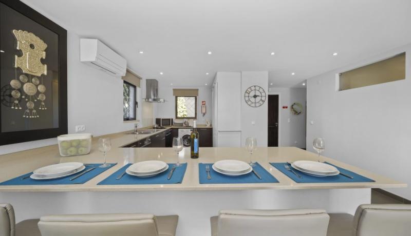 Lakeside Garden Apartment