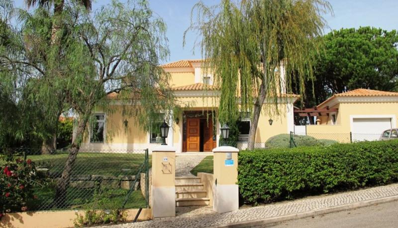 Villa Magic