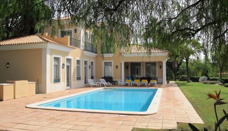 Villa Magic