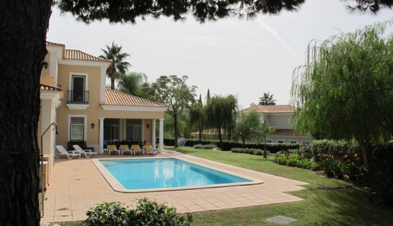 Villa Magic