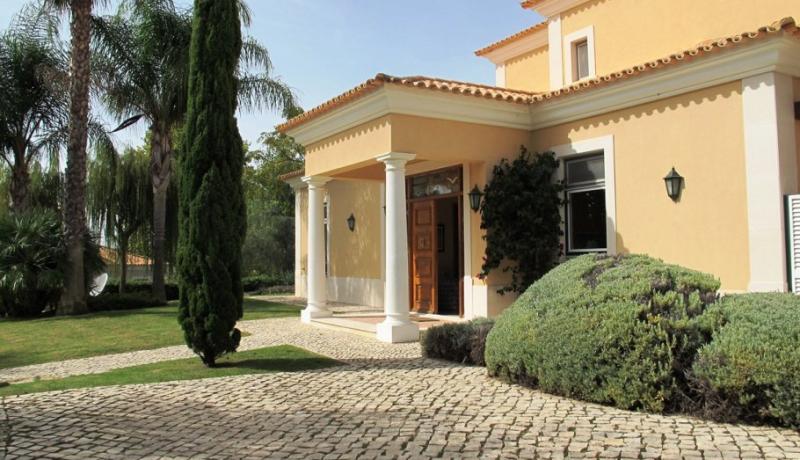 Villa Magic