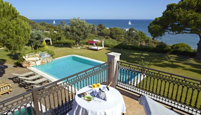 Villa Mystique