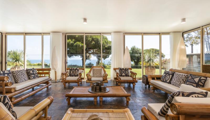 Villa Mystique