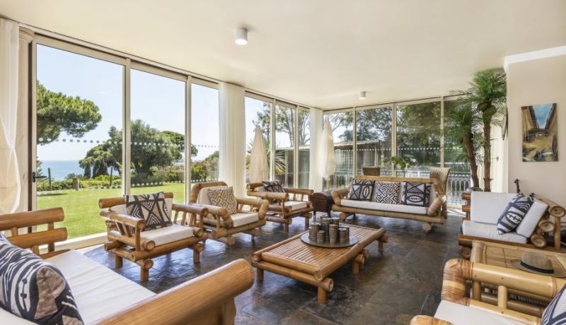Villa Mystique