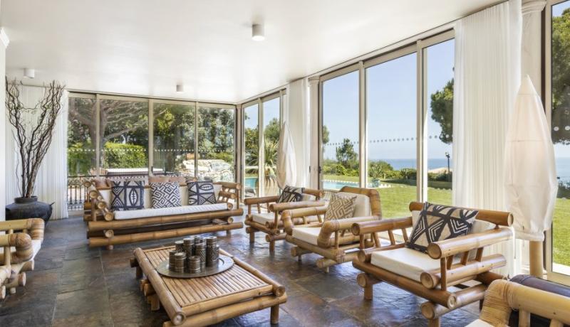 Villa Mystique