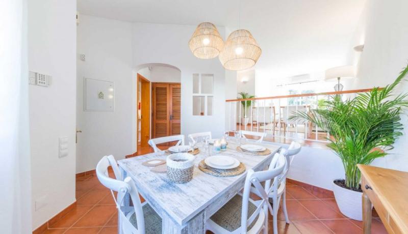 Casa Camellia