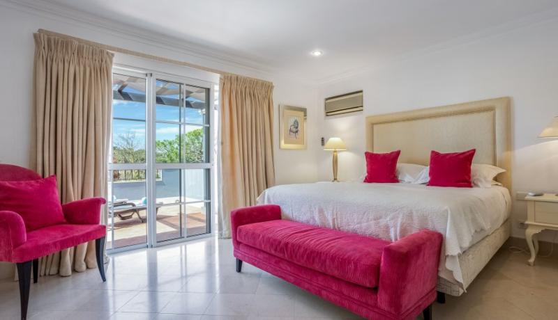 Villa Seis