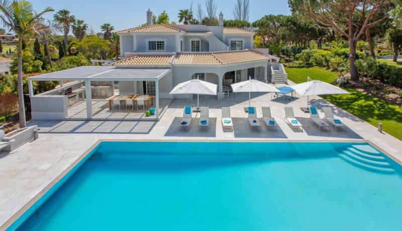 Algarve Portugal Villas with a Private Pool - SandyBlue