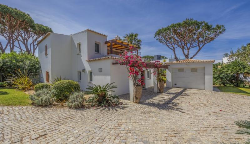 Villa Aurora