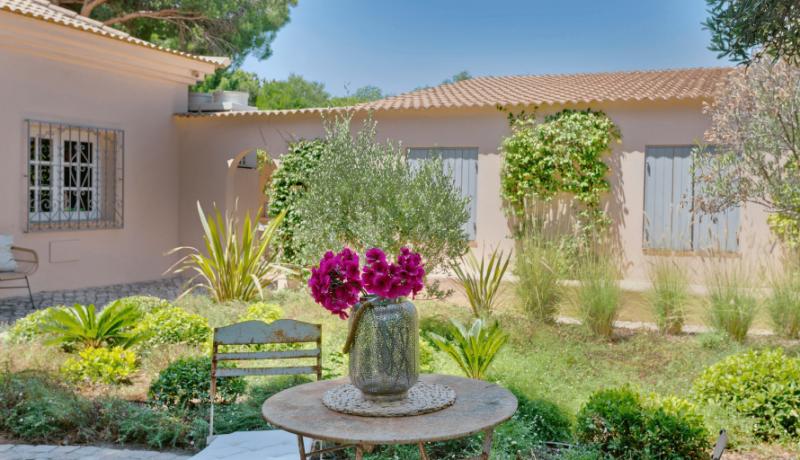 Villa Momo