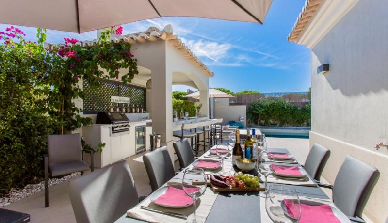 Villa Cara