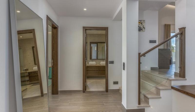 Apartment Aria