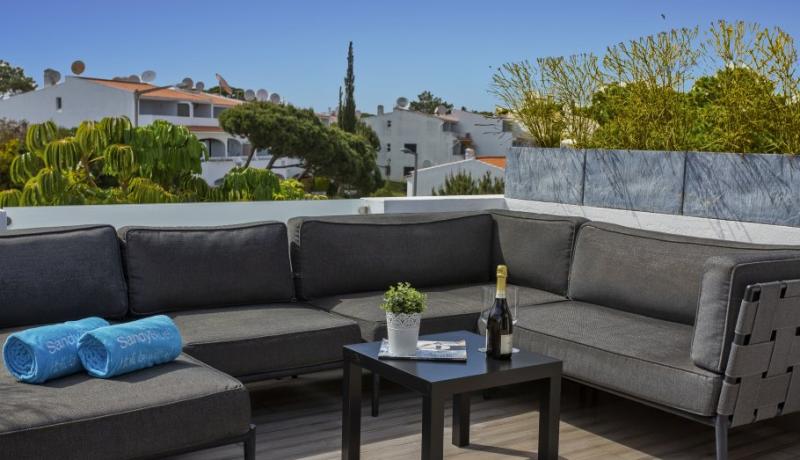 Apartment Aria