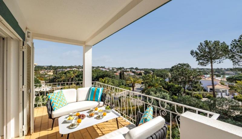 Apartment Treetop View