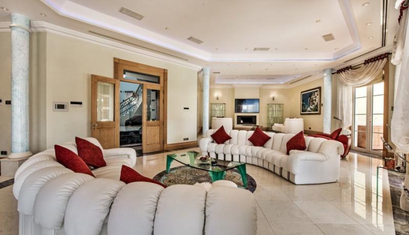 Villa Rockstar