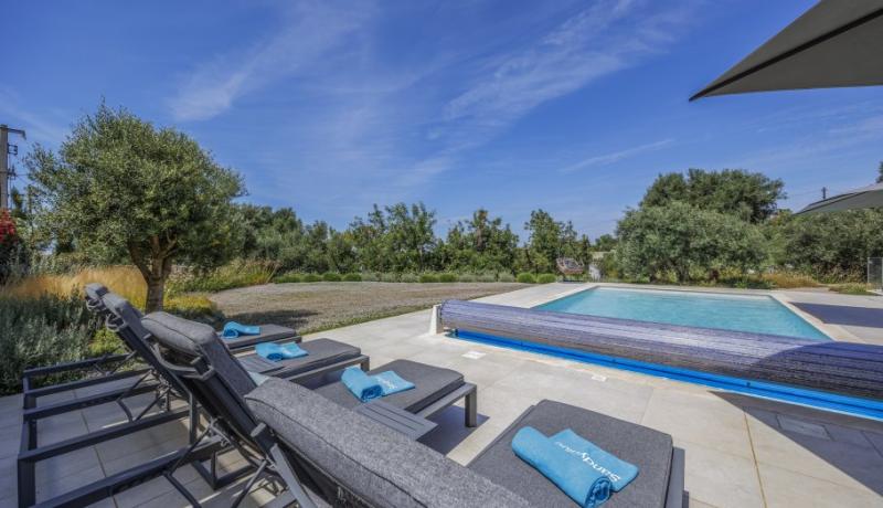 Villa Alegre