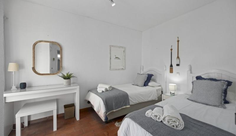 Villa Mira