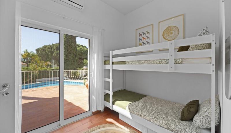 Villa Mira