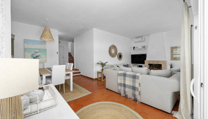 Villa Mira