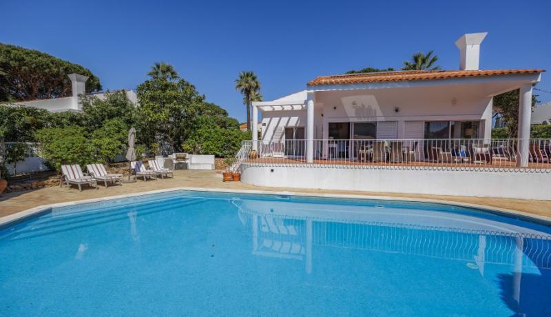 Villa Mira