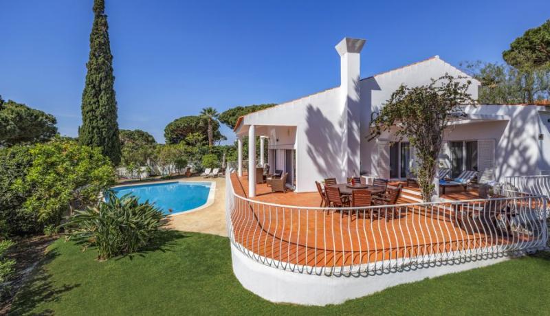 Villa Mira