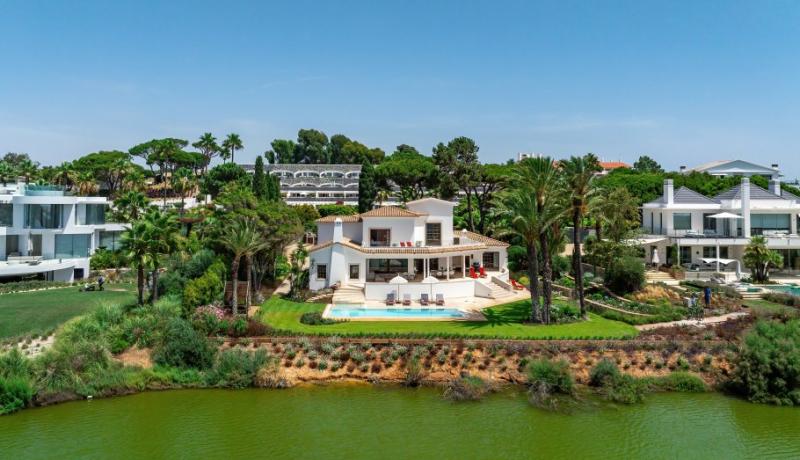 Villa Ten