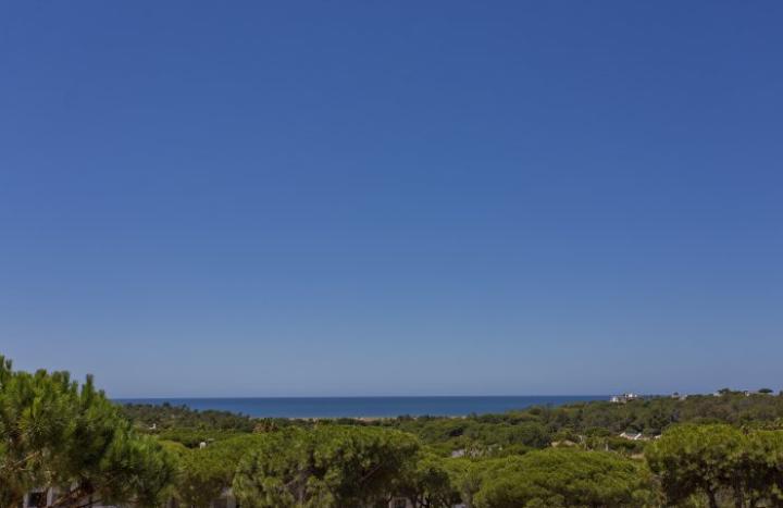 Exploring Varandas do Lago