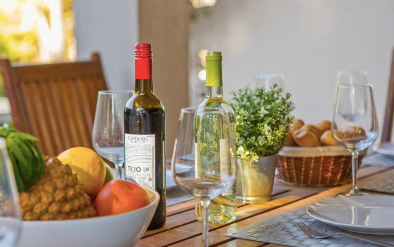 Wine tasting in the Algarve