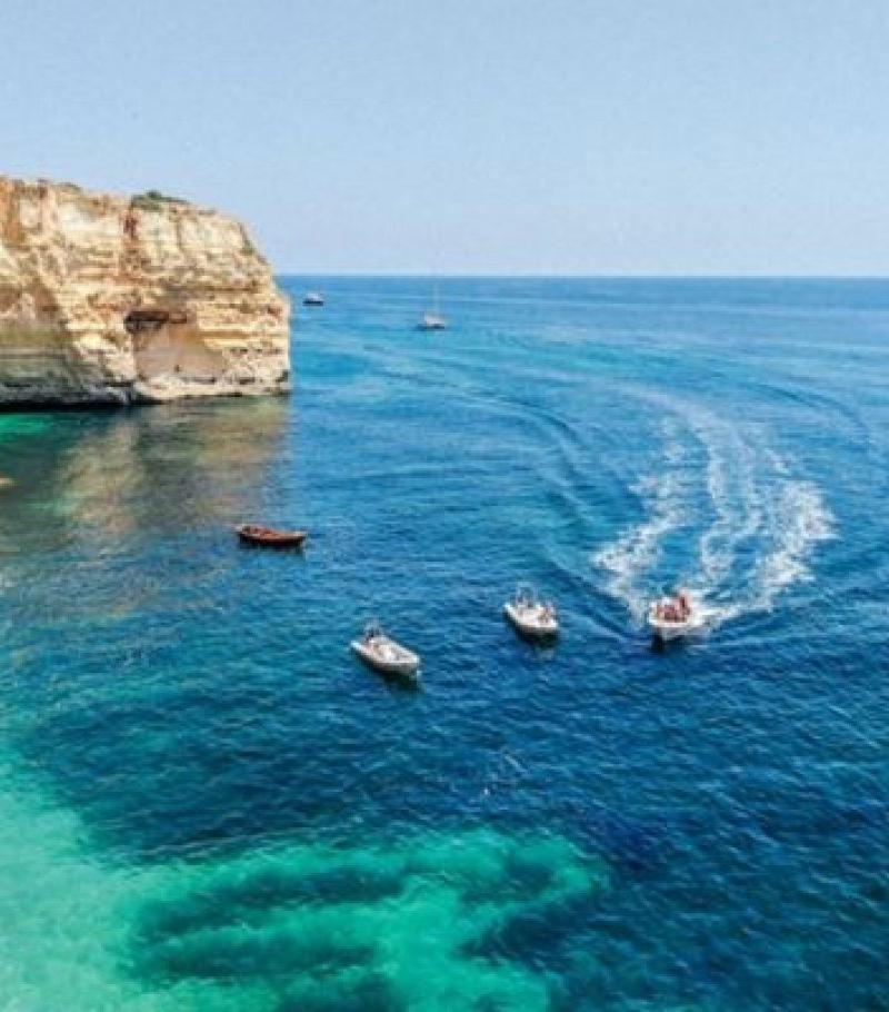 Celebrating villa rental success in the Algarve!