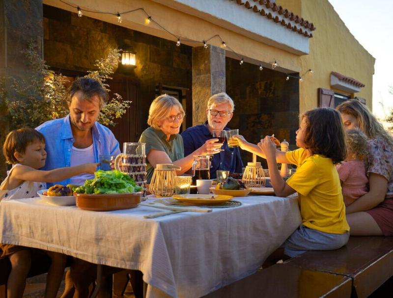 The benefits of joint family holidays in the Algarve