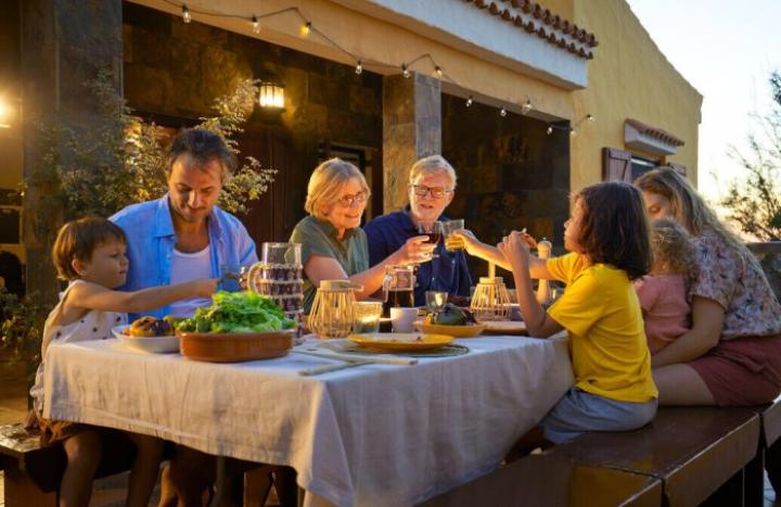 The benefits of joint family holidays in the Algarve