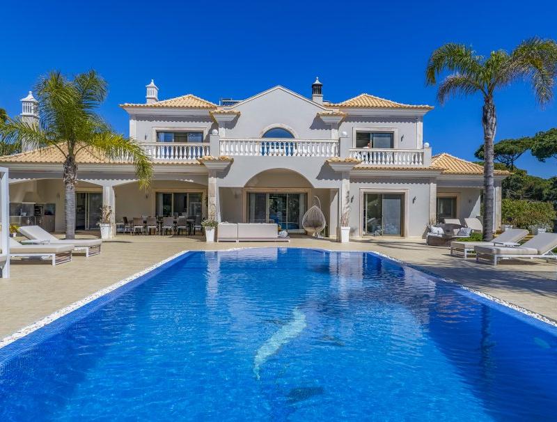 Why you should list your 6+ bedroom Algarve villa now!