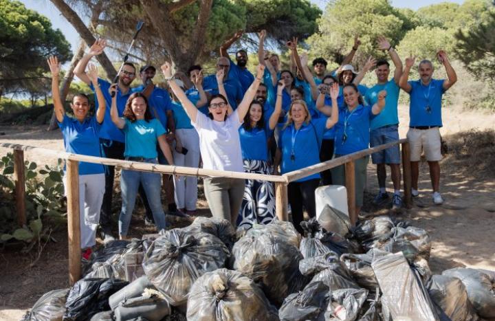 SandyBlue and The Awaze Environmental Clean-Up Week