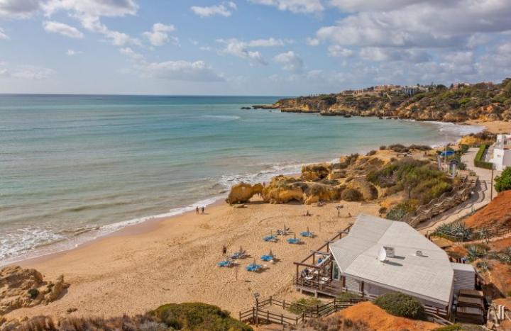 Top 7 Reasons to Book your 2020 Algarve Villa Holiday Already