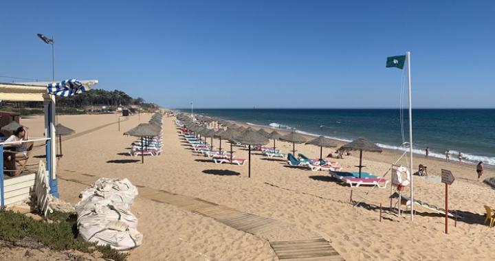 SandyBlue in the news – standing in support of the Algarve! 