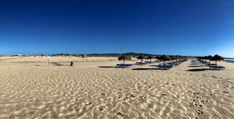 The Algarve is open - time for a last minute getaway?