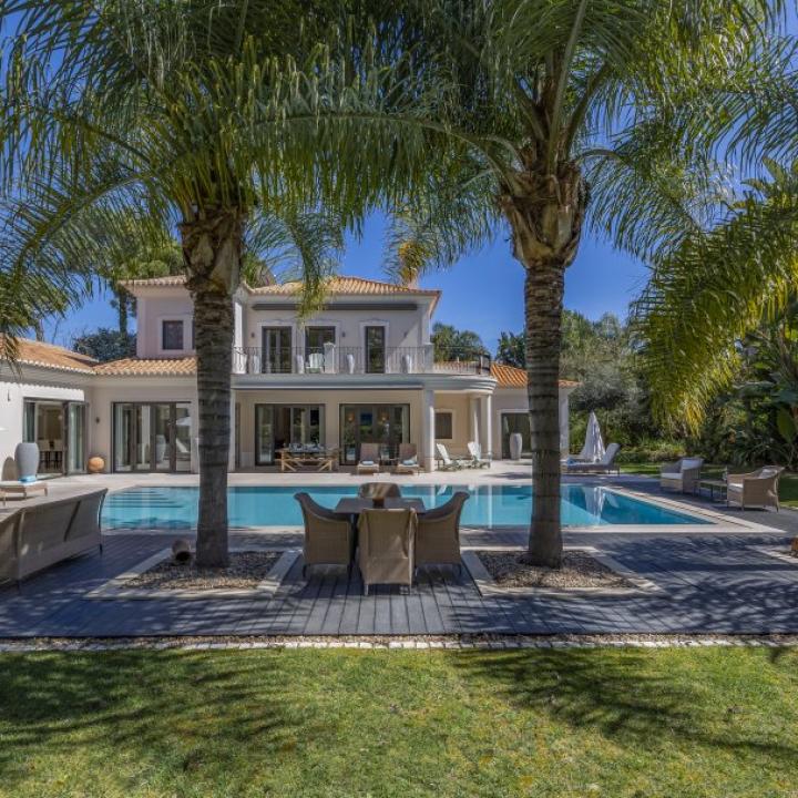 SandyBlue - Luxury Rental Partners